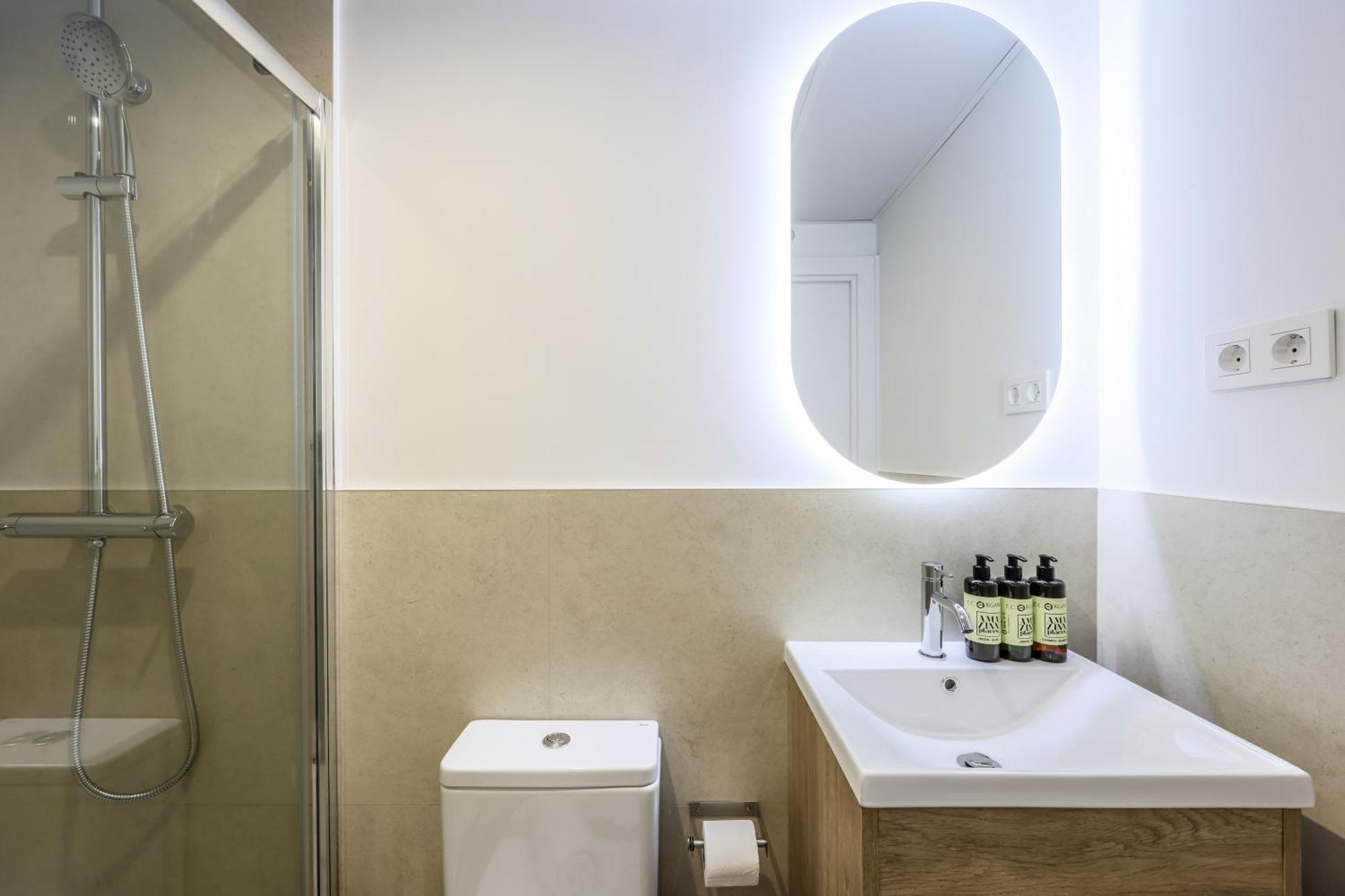 Apartamento Doble Centro Madrid Eksteriør bilde